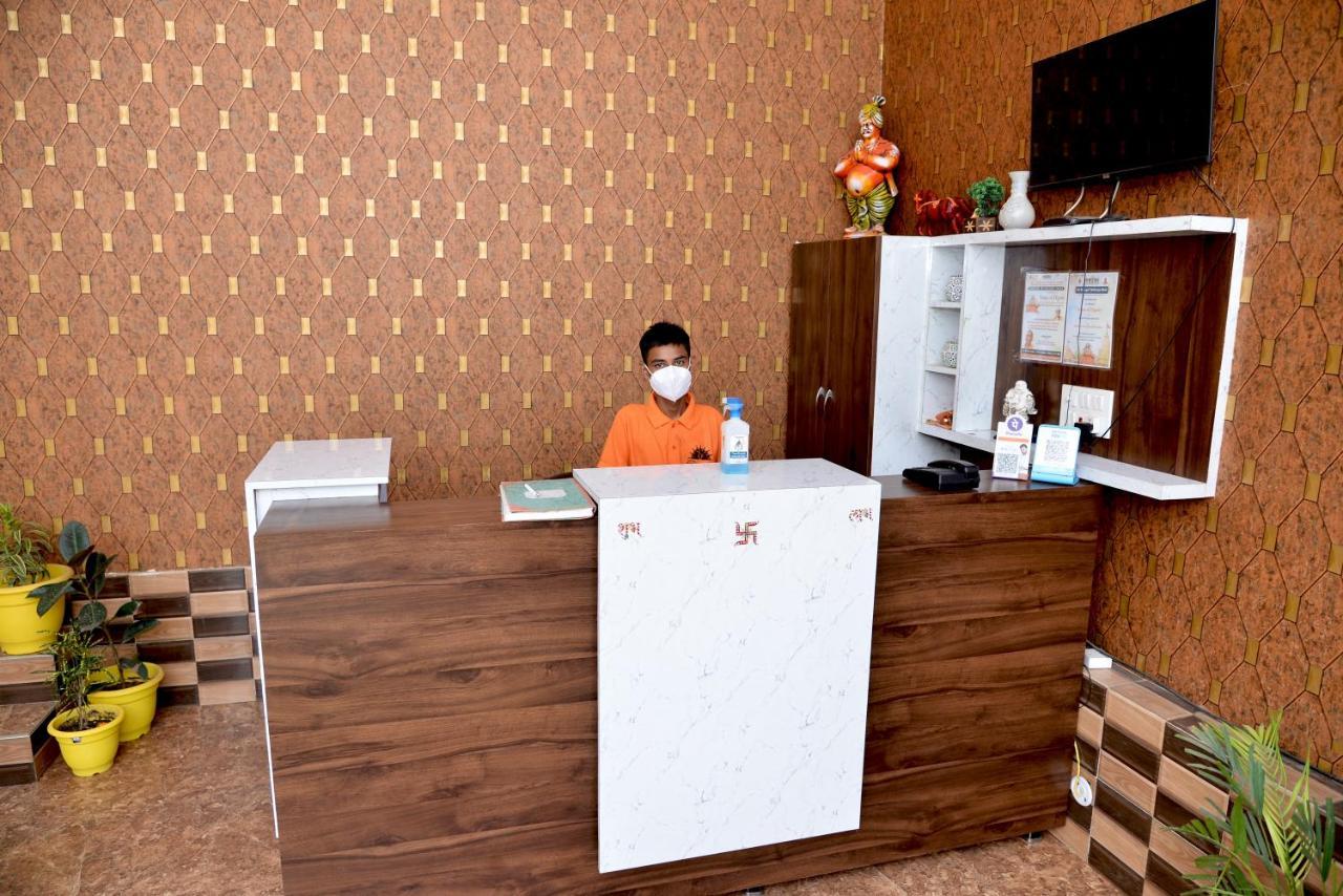 Hotel Ramay Palace 400 Meter From Ram Mandir Ayodhya Exterior photo