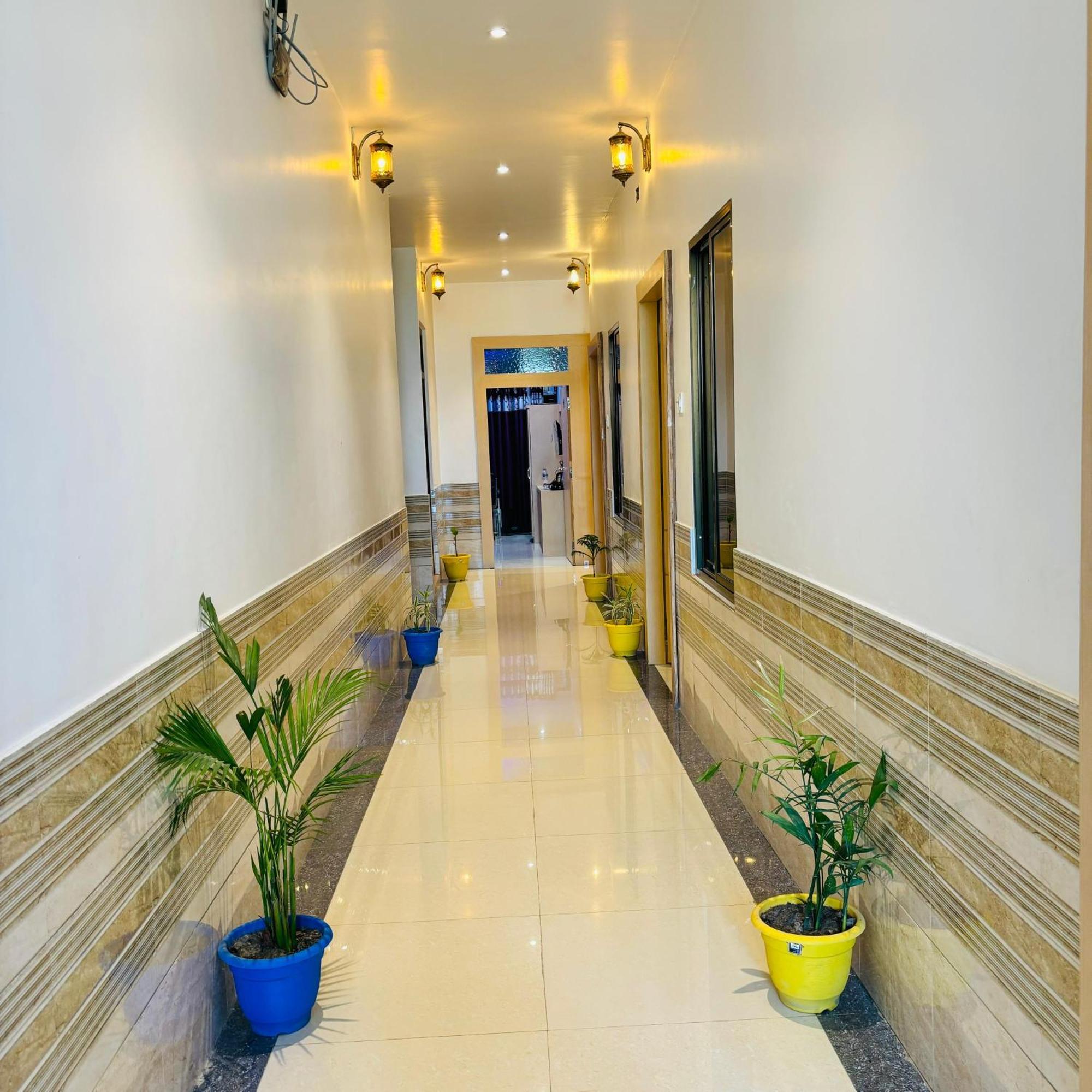 Hotel Ramay Palace 400 Meter From Ram Mandir Ayodhya Exterior photo